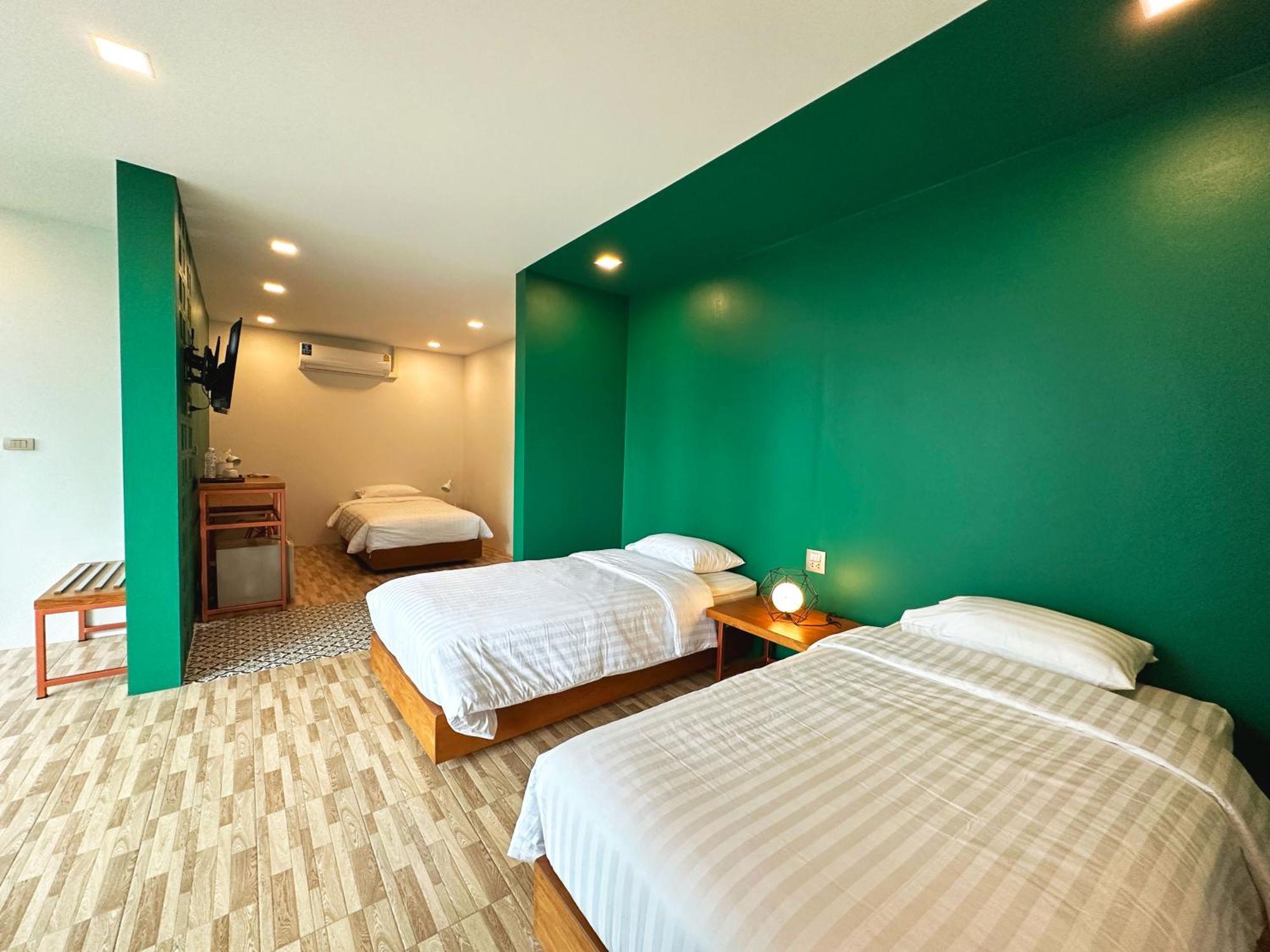 Plernpetch Hotel Surat Thani Exterior foto