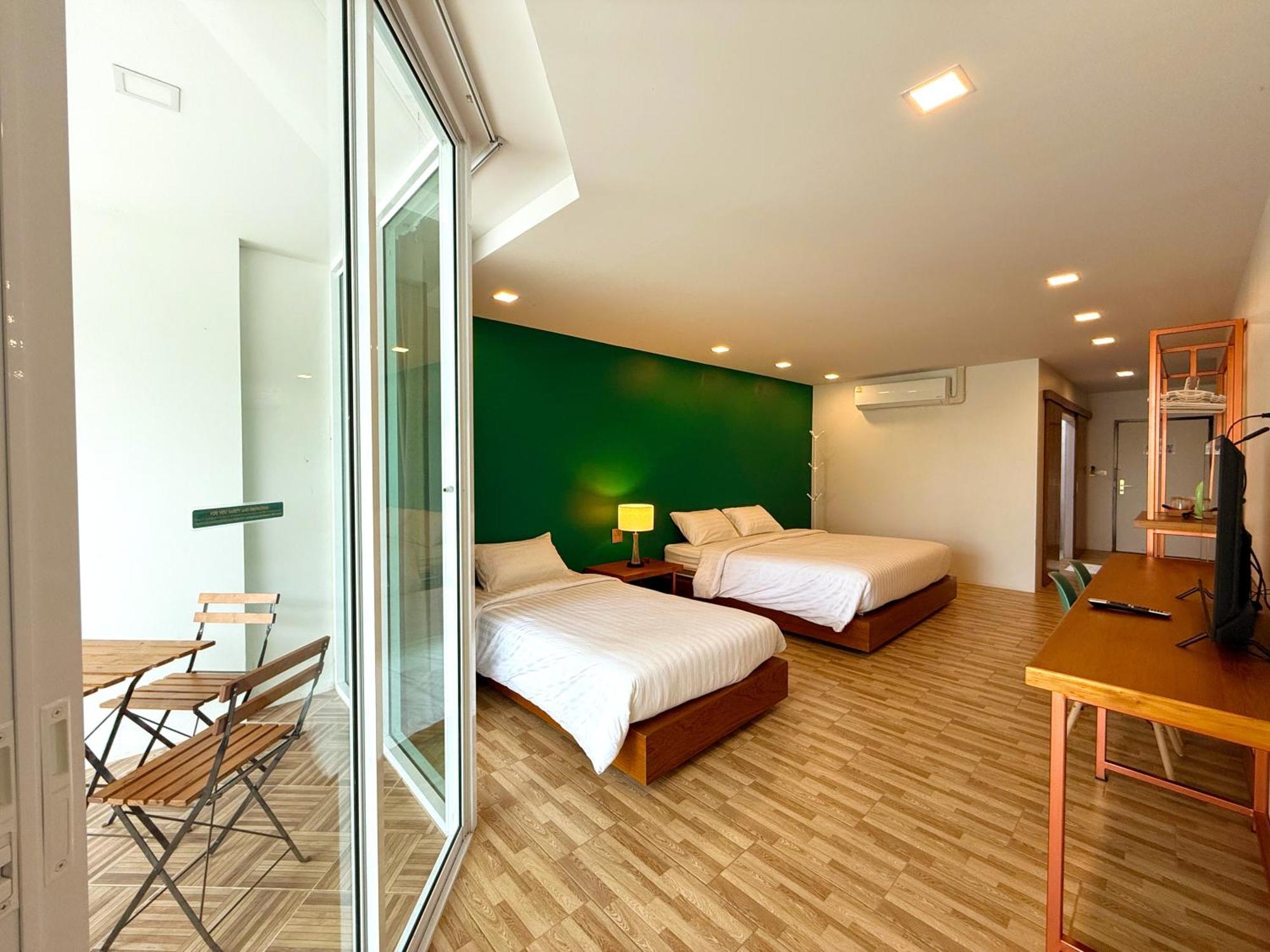 Plernpetch Hotel Surat Thani Exterior foto